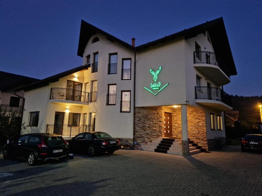 Emerald Residence Rîşnov Kültér fotó