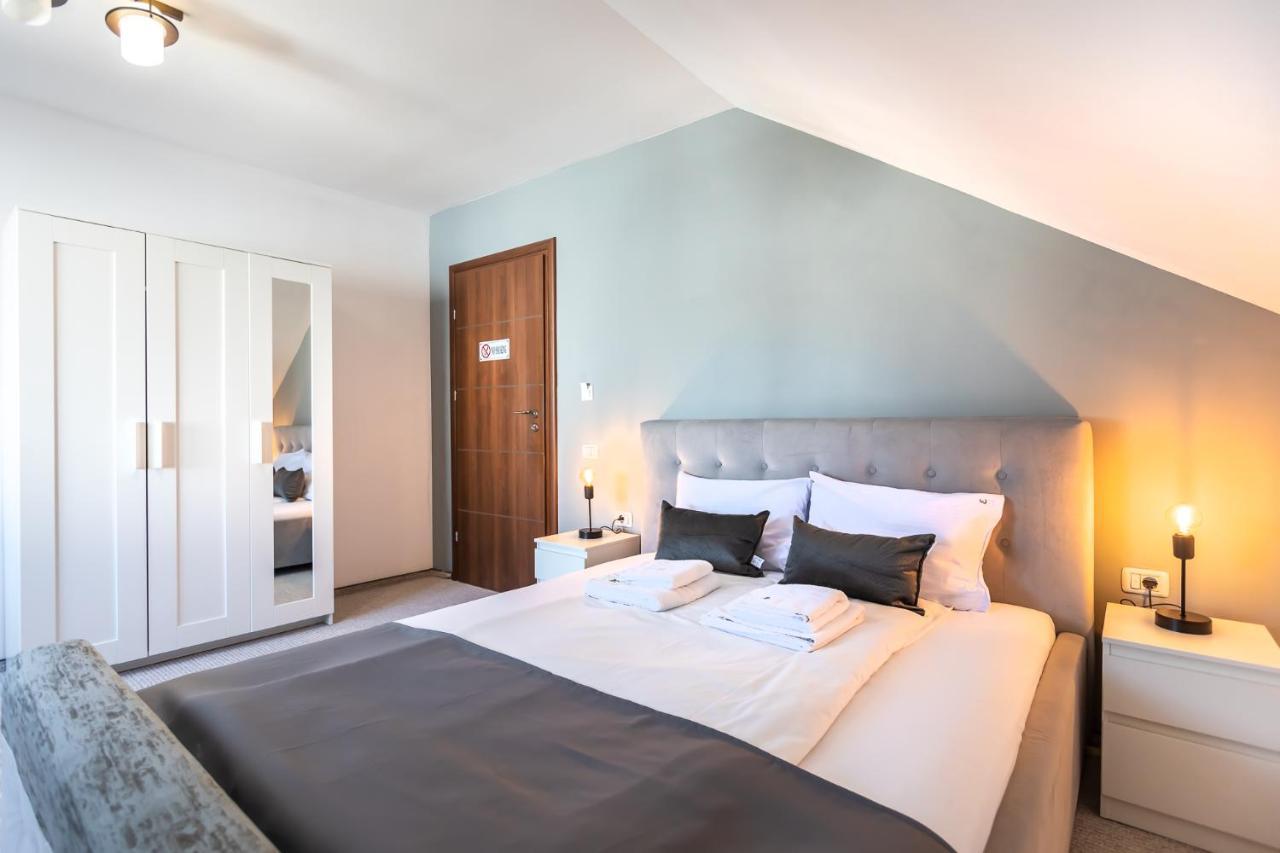 Emerald Residence Rîşnov Kültér fotó