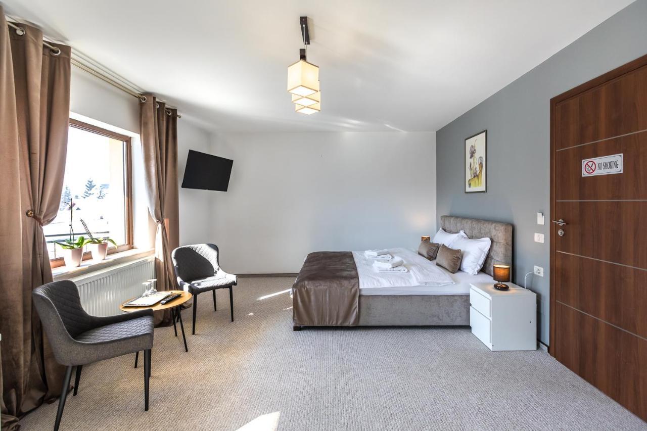 Emerald Residence Rîşnov Kültér fotó