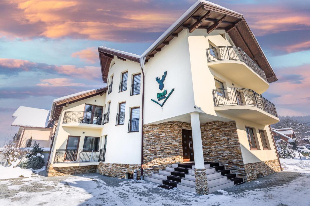 Emerald Residence Rîşnov Kültér fotó