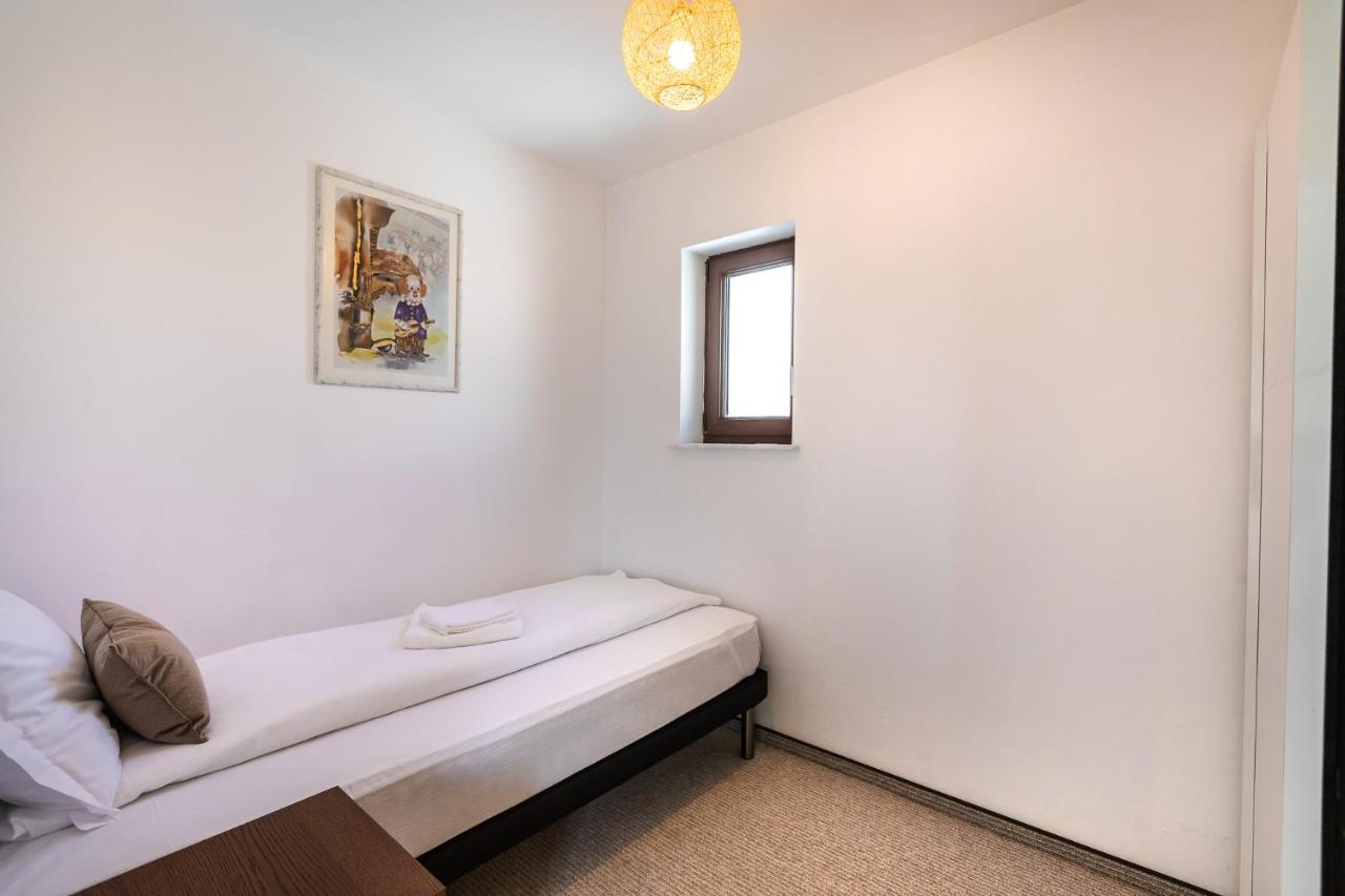 Emerald Residence Rîşnov Kültér fotó