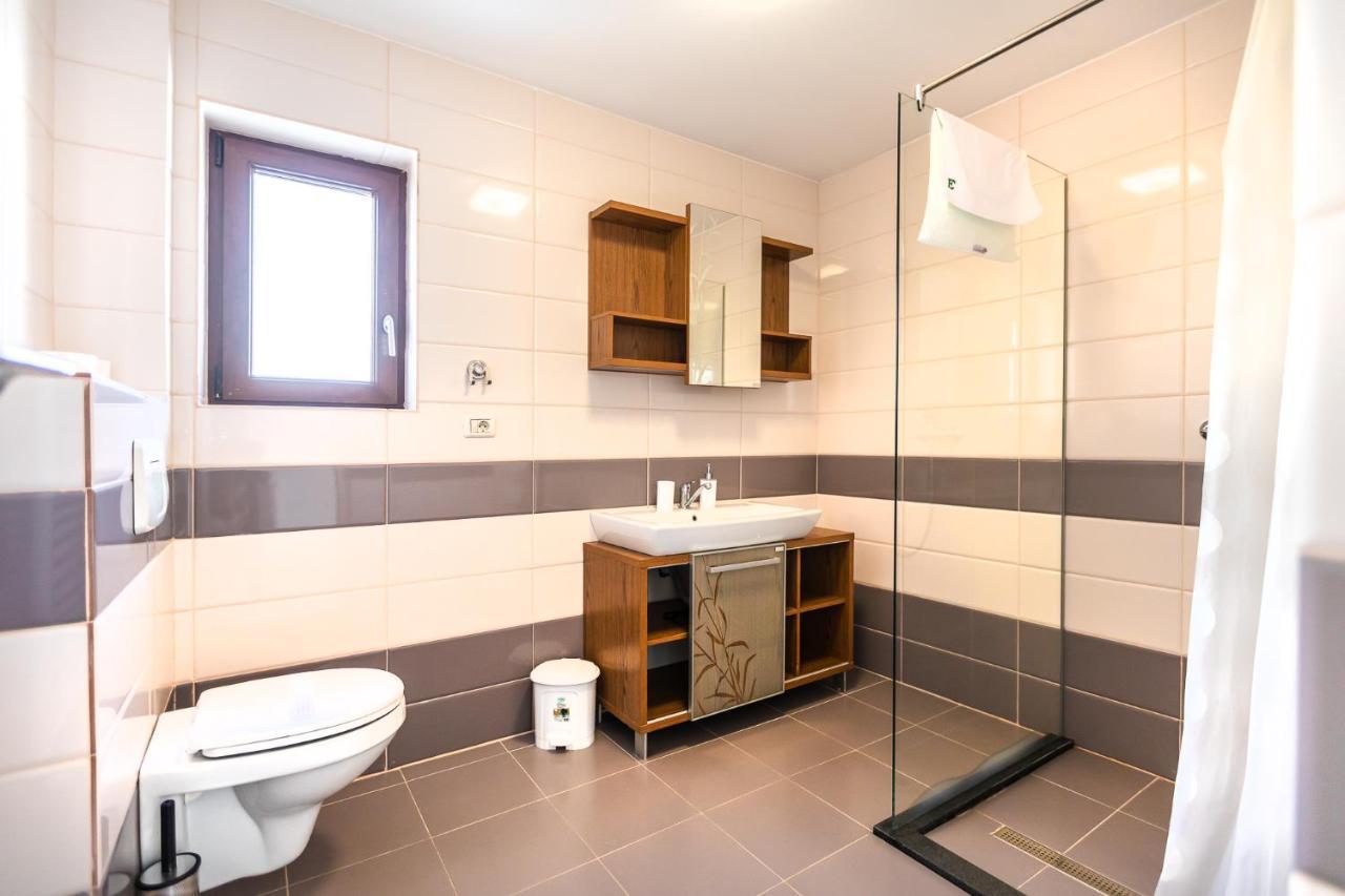 Emerald Residence Rîşnov Kültér fotó