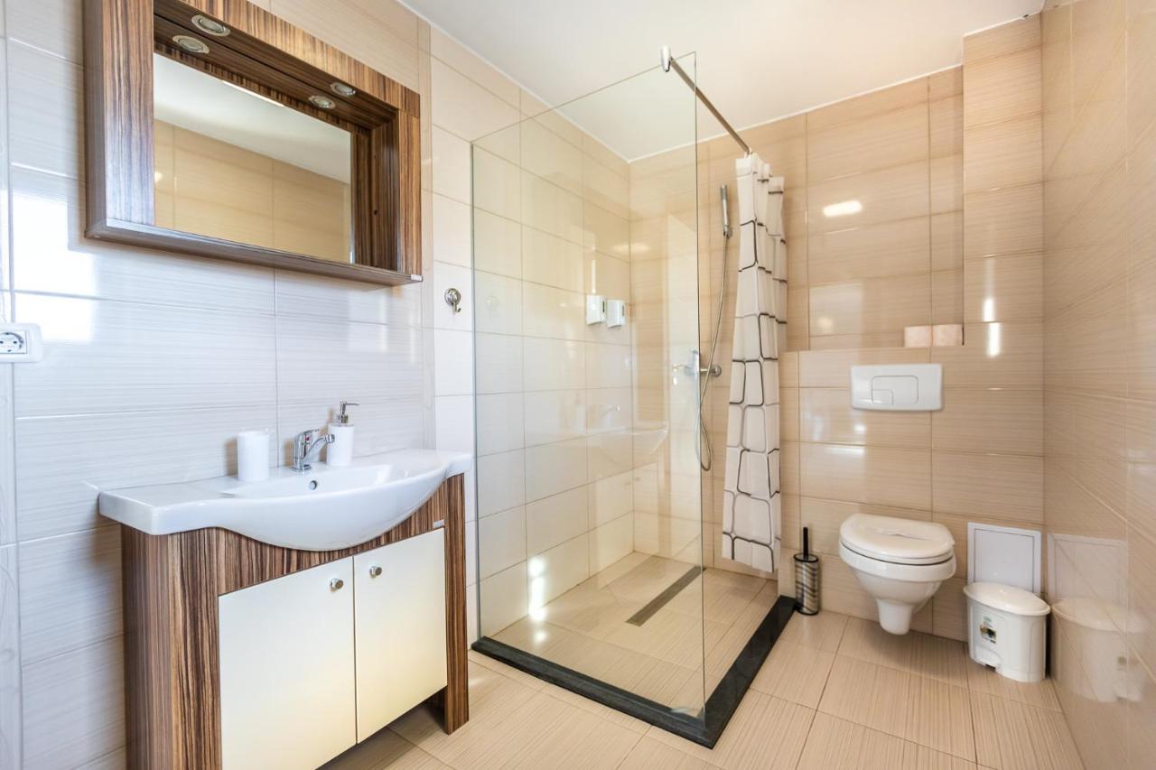Emerald Residence Rîşnov Kültér fotó