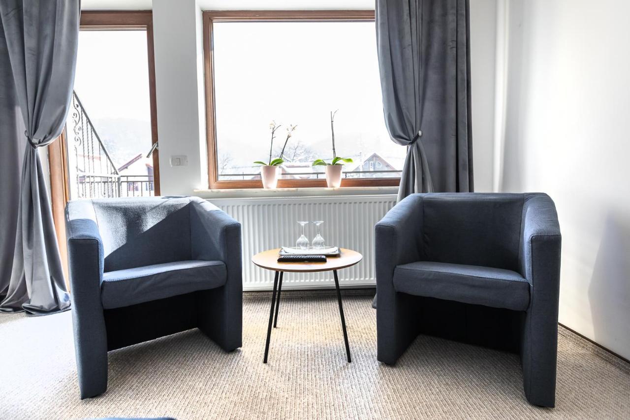 Emerald Residence Rîşnov Kültér fotó