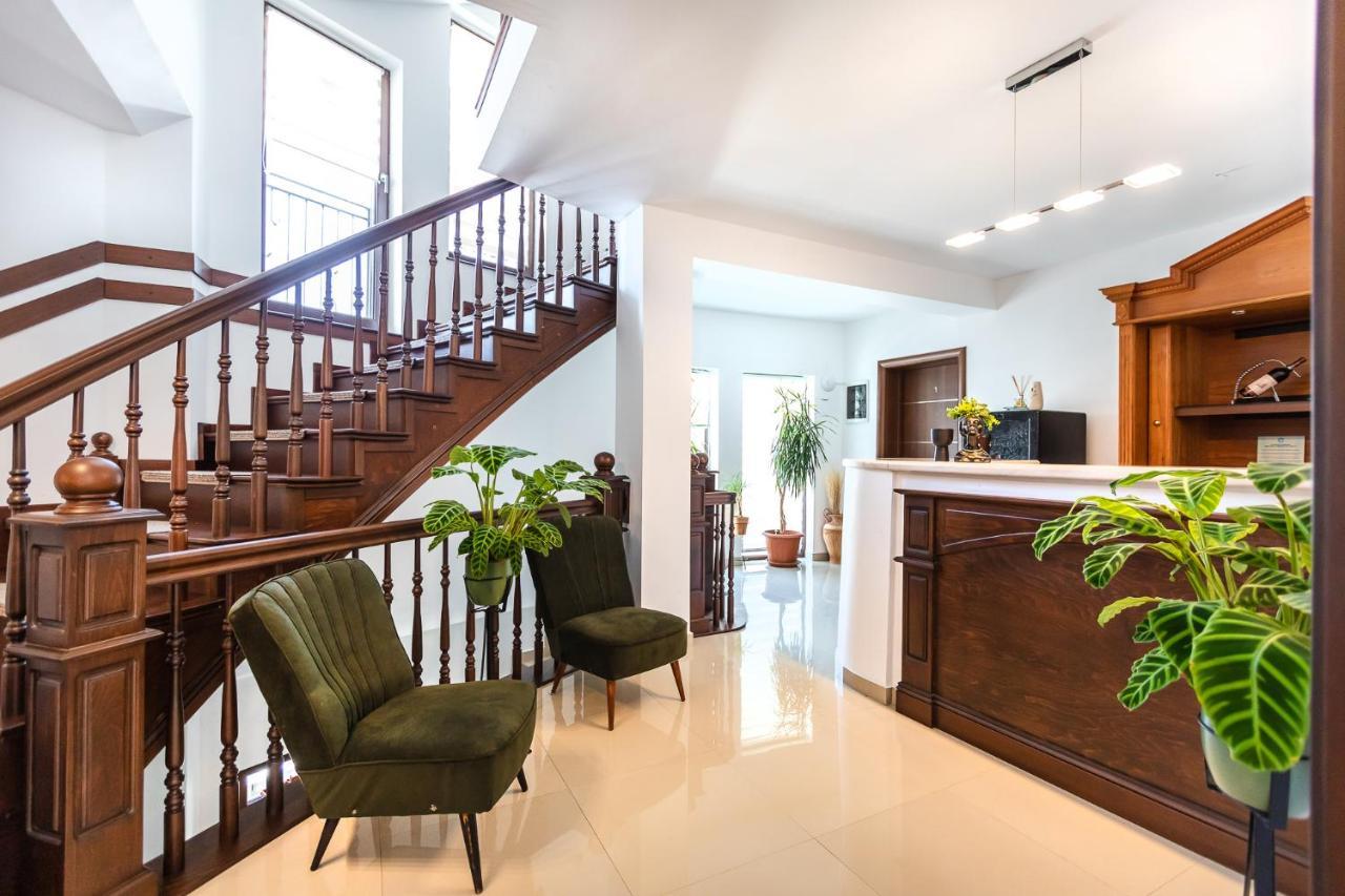 Emerald Residence Rîşnov Kültér fotó