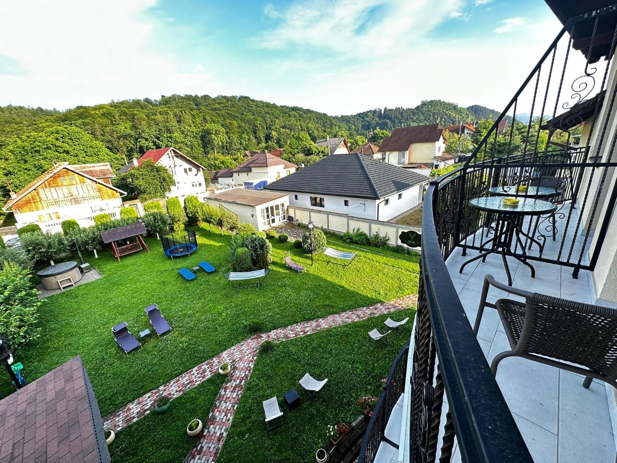 Emerald Residence Rîşnov Kültér fotó
